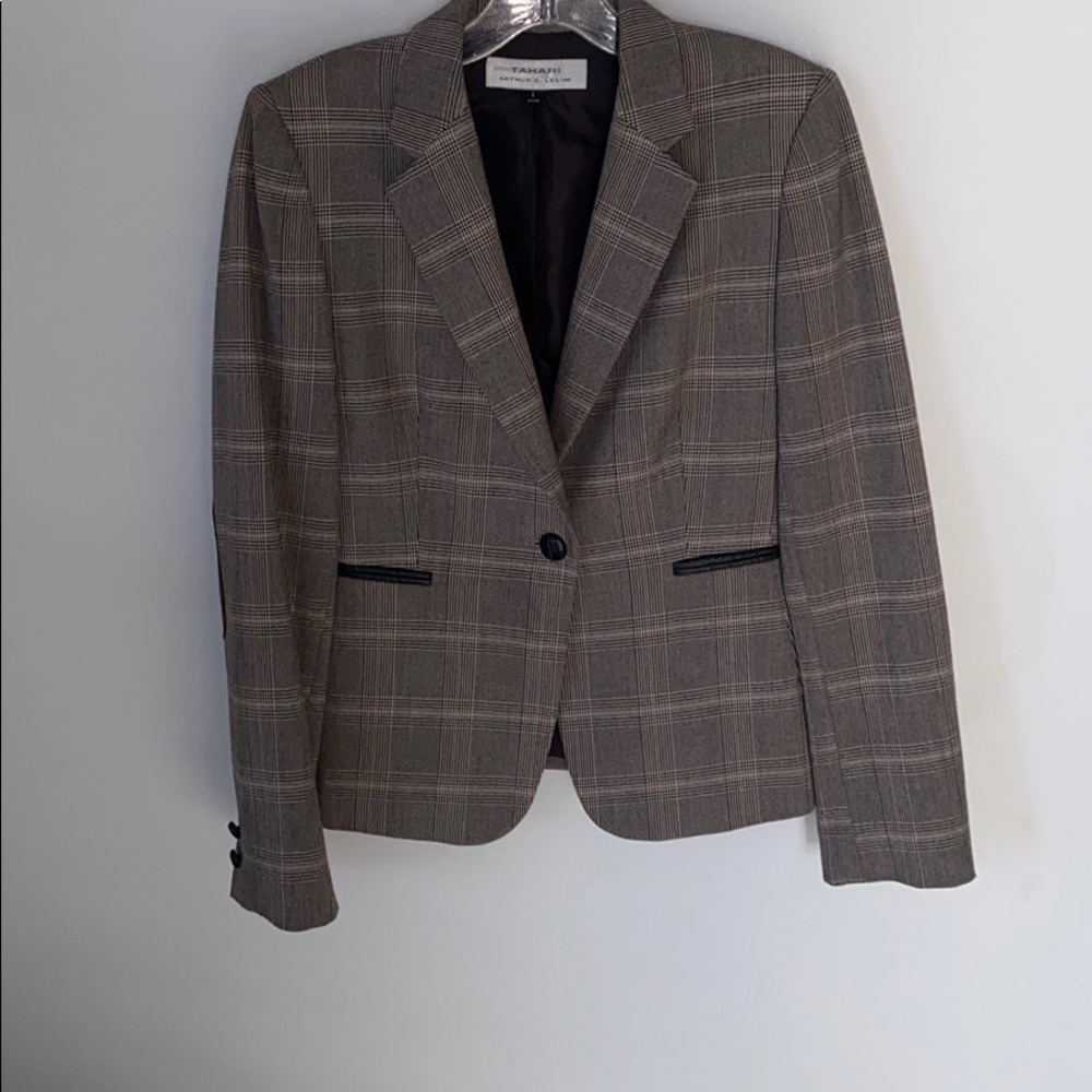 Tahari by Arthur Levine Blazer